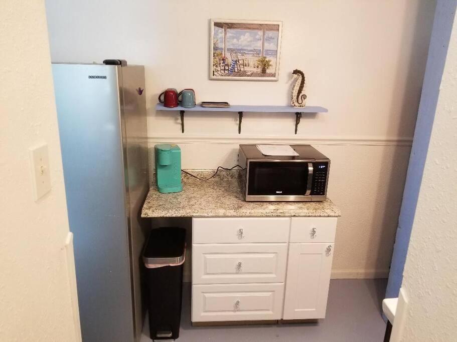 The Seahorse Apt - Lakeside And Close To The Beach Apartment Galveston Exterior photo