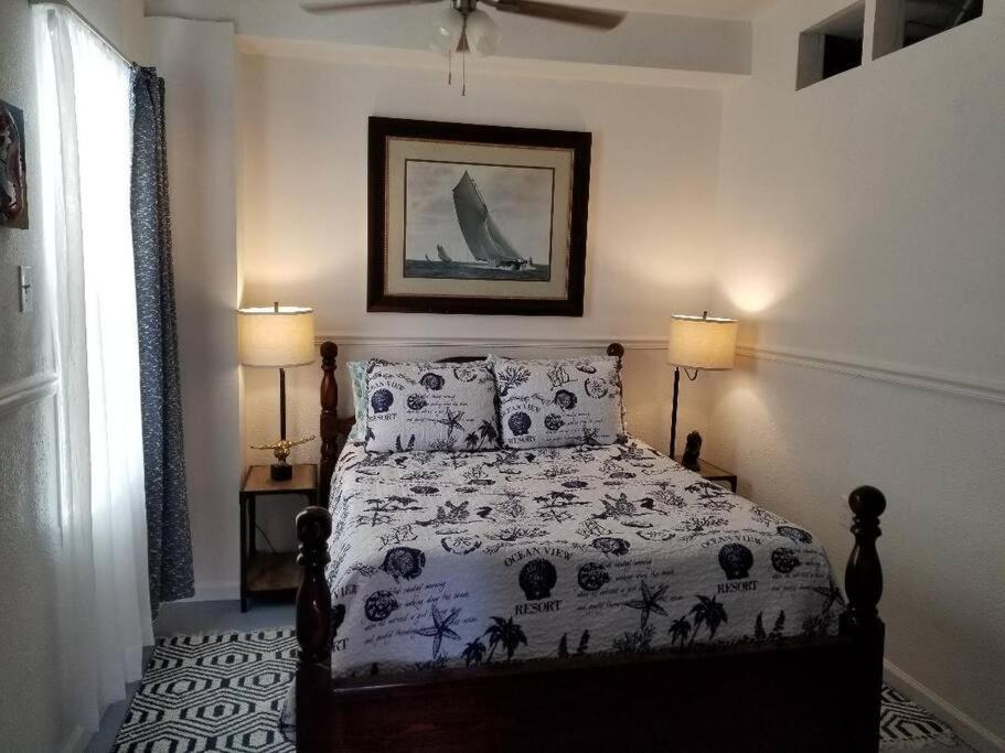 The Seahorse Apt - Lakeside And Close To The Beach Apartment Galveston Exterior photo