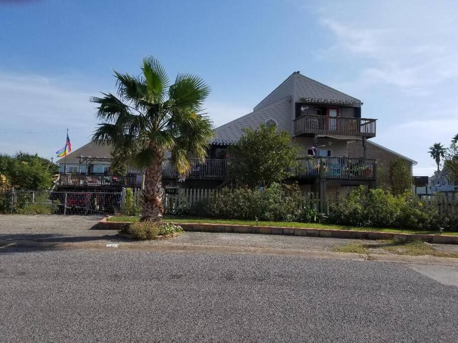 The Seahorse Apt - Lakeside And Close To The Beach Apartment Galveston Exterior photo
